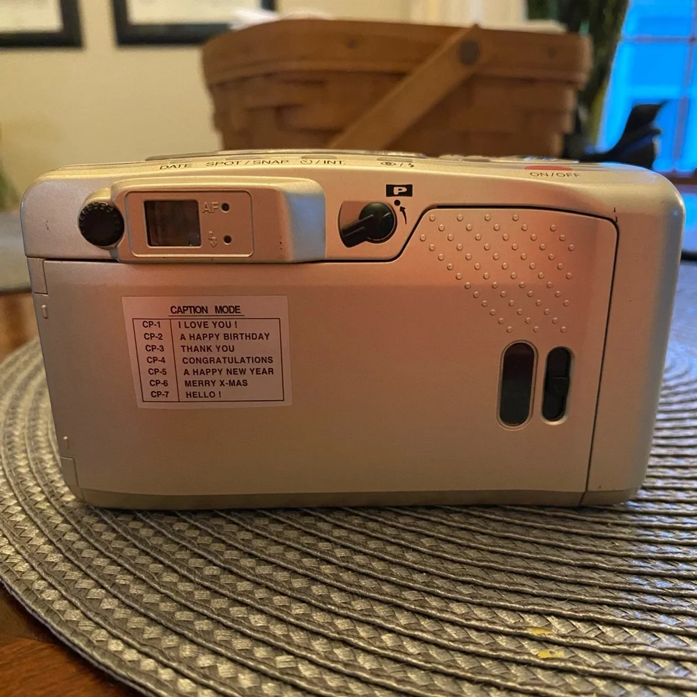 Gold Samsung Evoca 140S Quartz Date 35mm Camera & Case w/ Original Instructions
